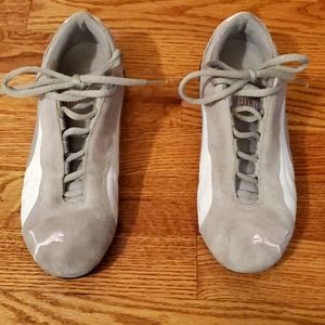 Taupe & pale pink Pumas